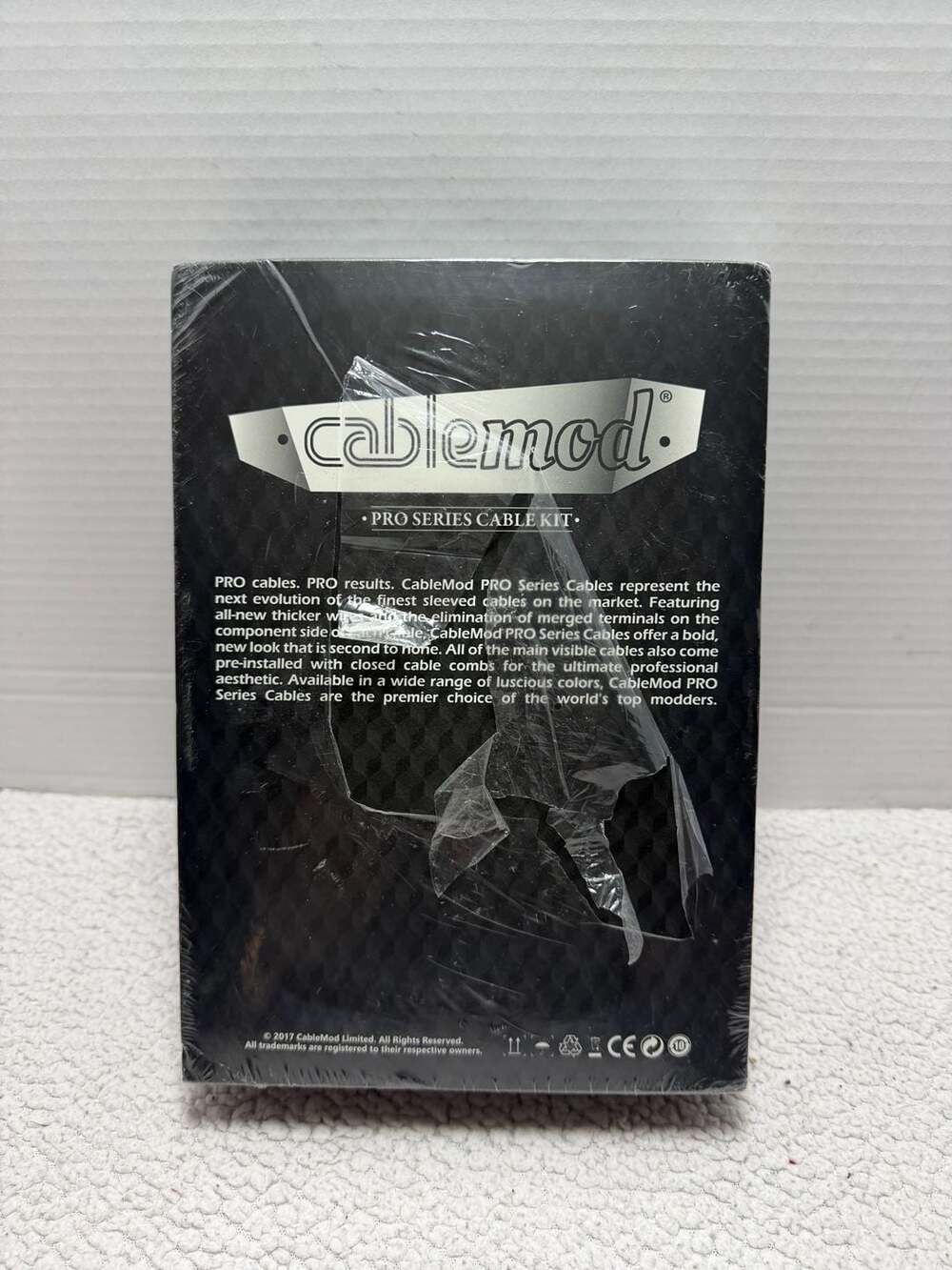 CableMod C-Series Pro ModMesh Cable Kit - White - Picture 3 of 6